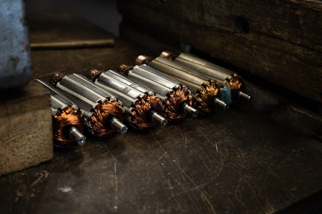 Vi har styr på de elektriske ladninger, som benyttes til gnistbearbejdning, og vi tager altid dig med på råd i vores bestræbelser på at levere de bedste produkter.