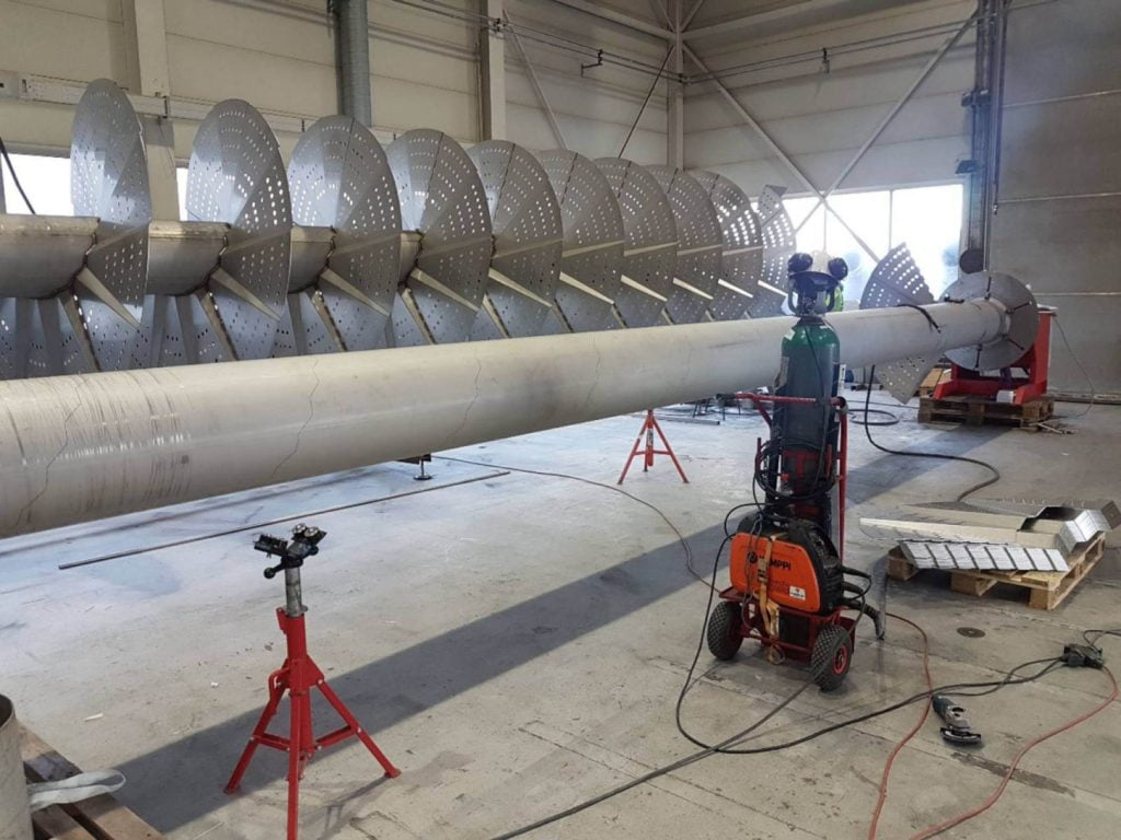 Vi har en erfaren dansk agent som vil være bindeled mellem os og vores danske kunder.