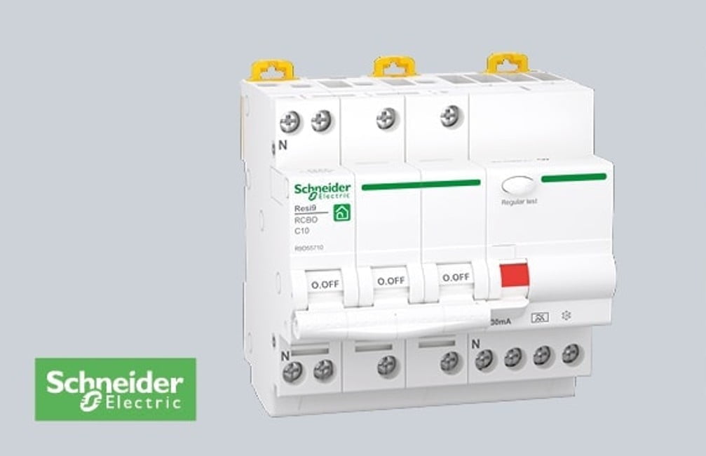 Nye kompakte komponenter til el-tavler fra Schneider Electric