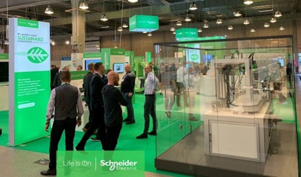 Schneider Electric deltager naturligvis på HI-messen igen – og det skal fejres!