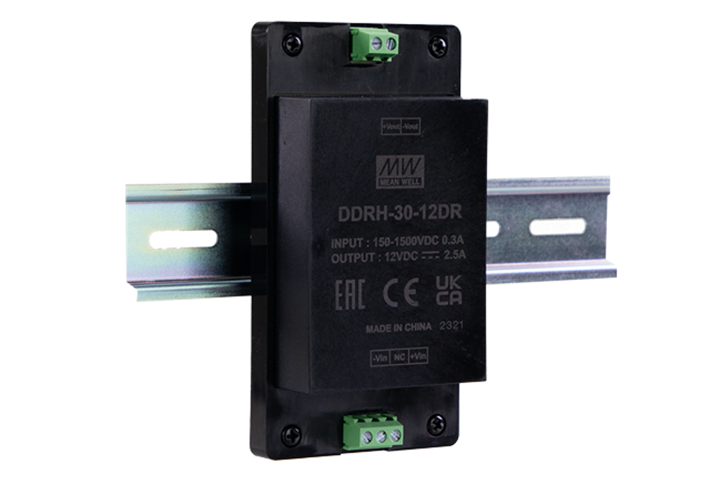 Power Technic - DC/DC-konvertere i 15W, 30W og 45W med bredt indgangsspænding område på 150-1500VDC