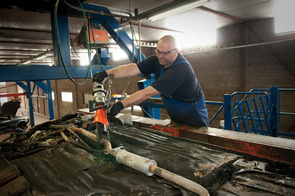 HOLMATRO sakse til skæring af katalysatorer JNC TEKNIK er ny leverandør