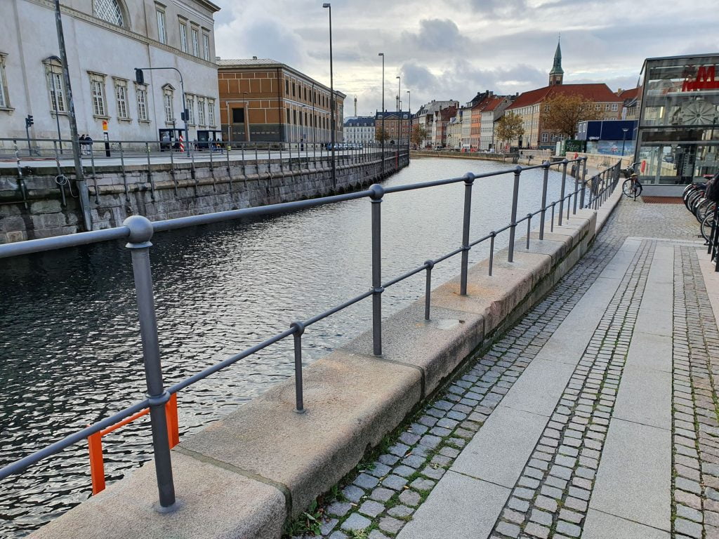 Tag kontakt til os i dag på telefon 44 65 43 36 for at få en god snak og et uforpligtende tilbud på den stålopgave, som du står over for. Med kontor i Brøndby leverer vi stålarbejde i både København og resten af Sjælland