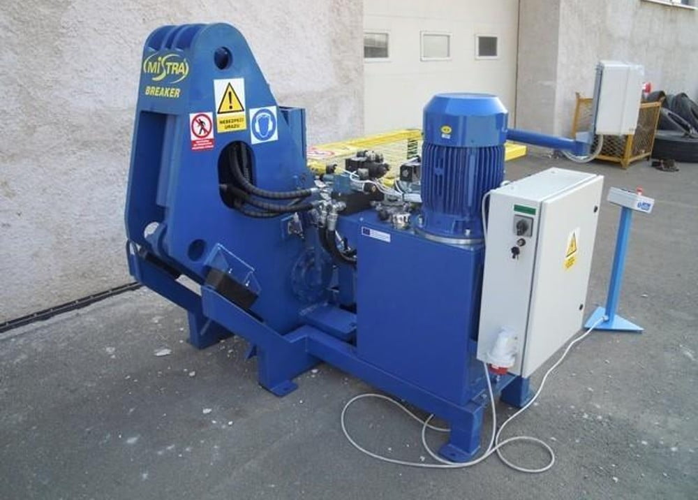 JNC Teknik præsenterer en spændende maskine til skrot branchen, JNC har agenturet i Scandinavian fra Tjekkiske MISTRA s.r.o.