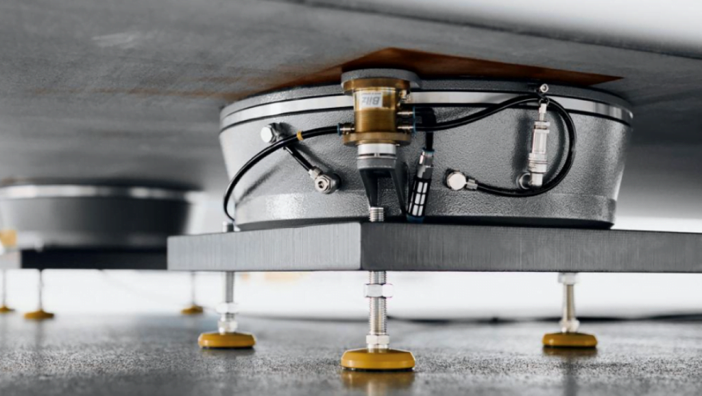 Introducing the newest member of the MMZ product family: ZEISS MMZ 1 table