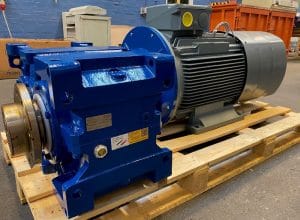 Frimodt P. - En af de større gearmotorer er sendt ud af døren