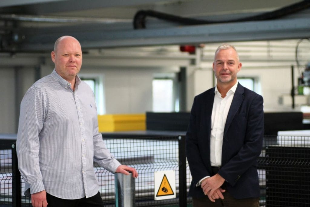 Direktør Rico Larsen (tv) og Thomas Holm Jørgensen (th) glæder sig til samarbejdet. Foto: Induflex