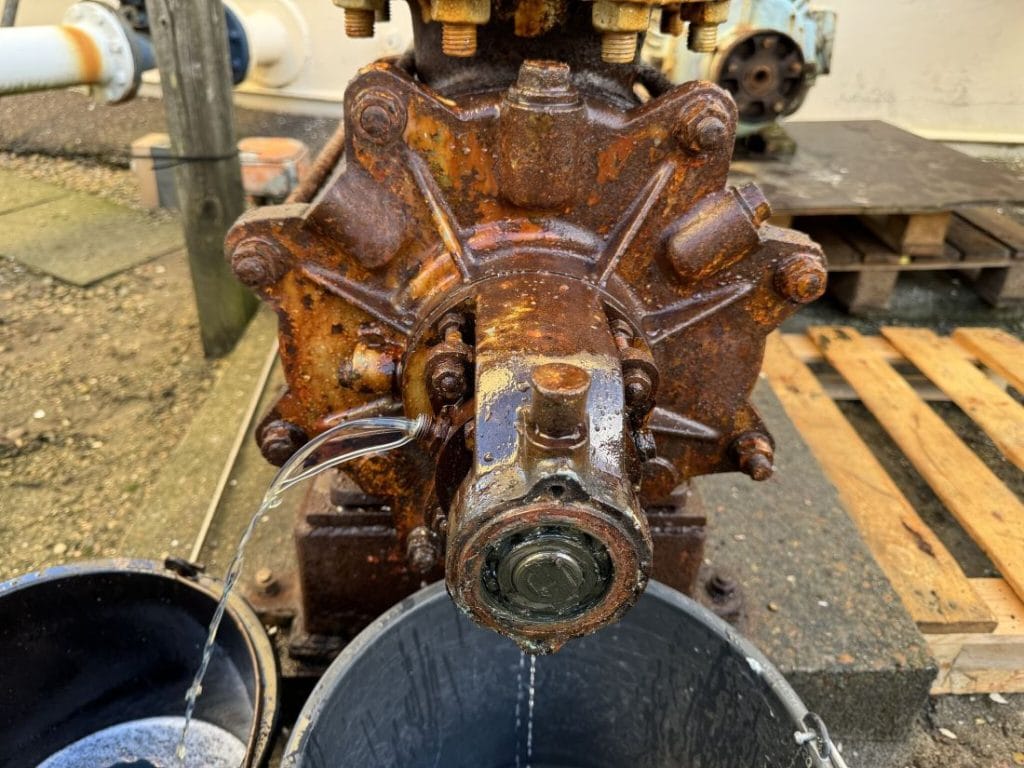 Denne diesel flertrins cirkulationspumpe type: Sterling SIHI ZAT 12325 KKB. Er i dag blevet sat i drift igen. 