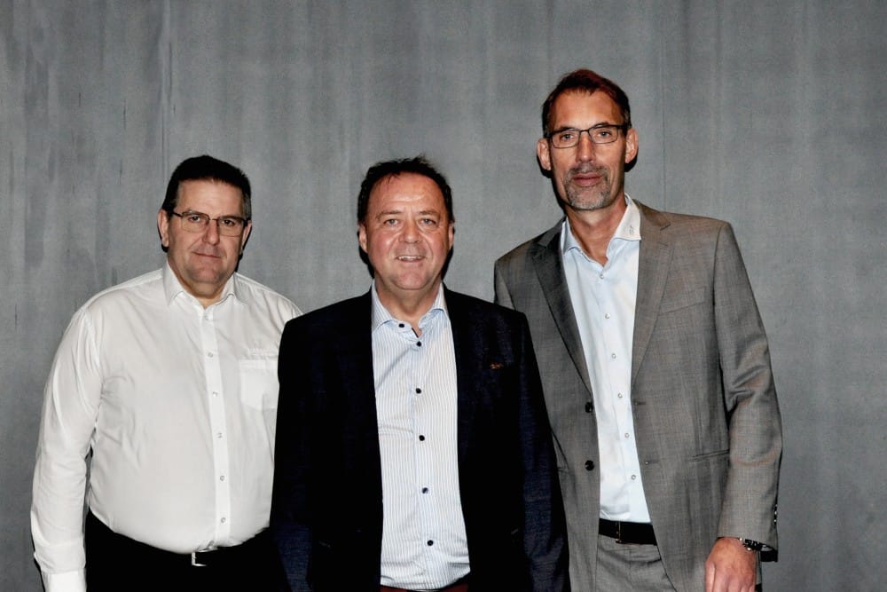 Tre virksomheder i forening melder sig markant ind i kampen om 
målere og softwareløsninger i det danske varmeforsyningsmarked