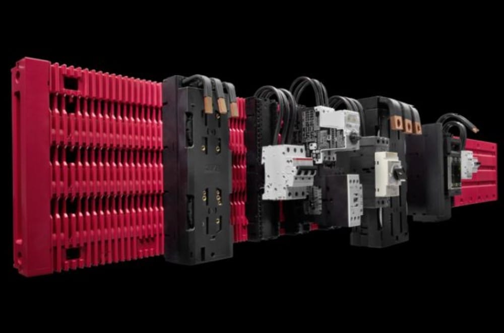 RiLineX er det nye 60 mm skinnesystem til strømfordeling i industri, bygninger og IT-infrastruktur – producentneutralt og licensfrit.