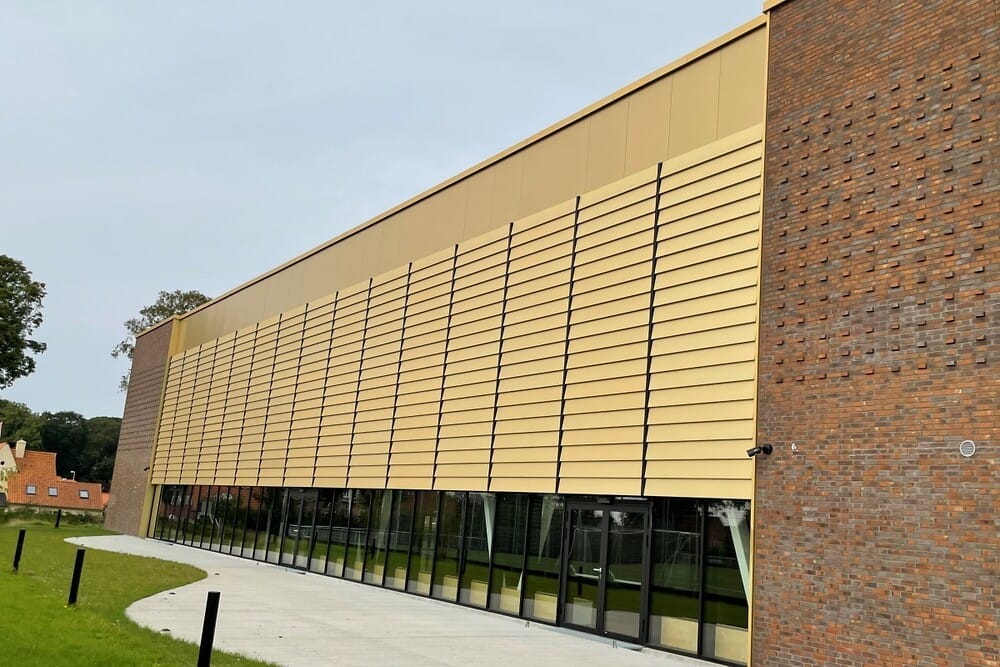 MRAS tilbyder solafskærmning med motoriserede vinger