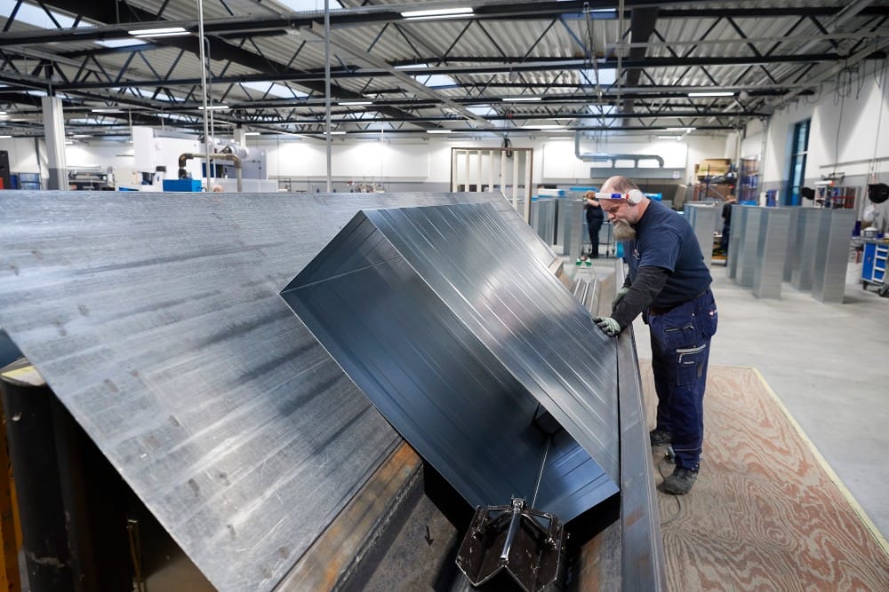 I E. Klink arbejdes der kontinuerligt og struktureret med arbejdsmiljø og miljø. Arbejdet er nu både anerkendt og dokumenteret gennem ISO-certificeringerne.