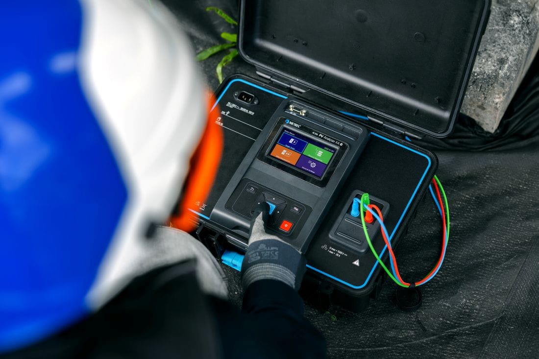 Metrel MI3116 PV AnalyserXA er seneste skud på stammen i den nyeste generation af alt-i-én testere til solcelleanlæg. 