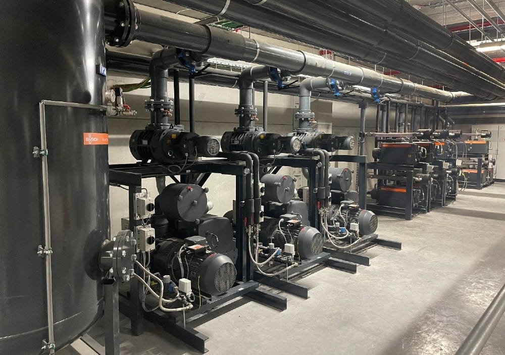 Det centraliserede vakuumsystem hos Paulig Belgien. Kilde: Busch Vacuum Solutions.
