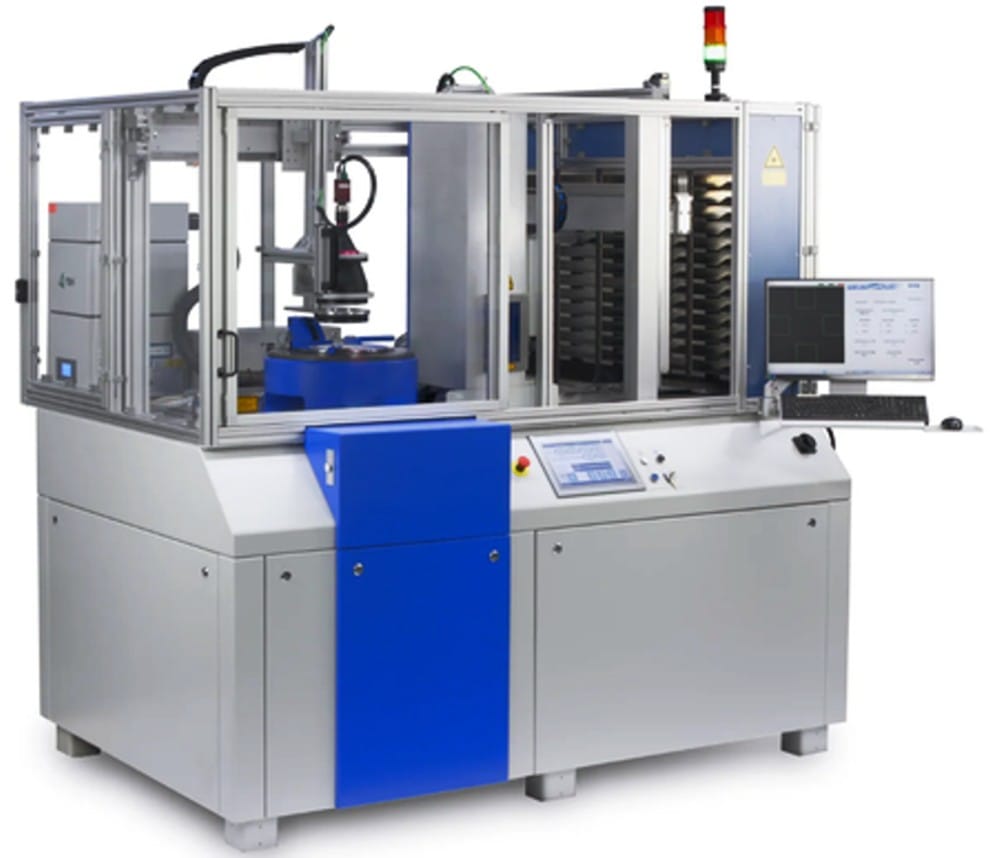 Ny fuldautomatisk løsning sætter nye standarder for test af metalplader