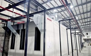 Nyt pulverlakeringsanlæg tager form – mekanisk installation afsluttet