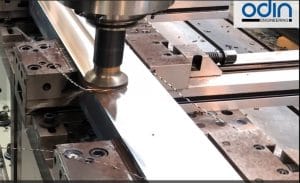 Bearbejdning af metalemner i XXXL-format kræver sin medarbejder