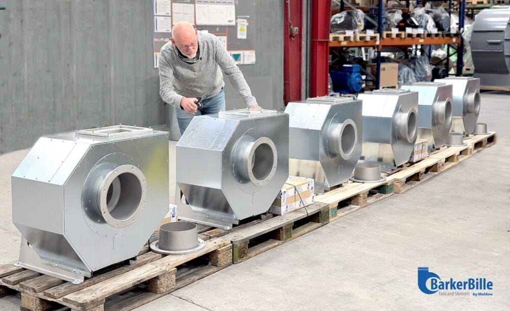 Seks ventilatorer til VOC-rensning med ny type isolering