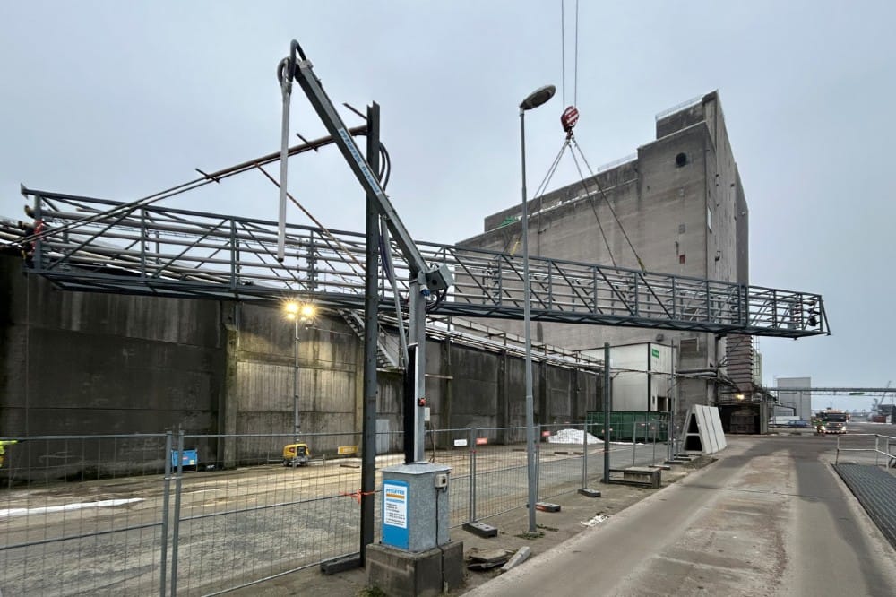 215 meter rørbroer leveret og monteret i Sverige