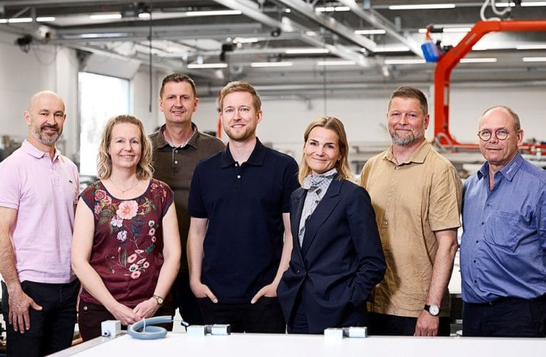 Det nye ledelsesteam hos Door System, fra venstre salgschef Søren Rahbek, teknisk chef Brita Rosenbech, servicechef Flemming Kirkegaard, økonomichef Jonathan Rabek Thomsen, direktør Nille Klæbel, montagechef Jan Dörig og produktionschef Johnny Brønd.