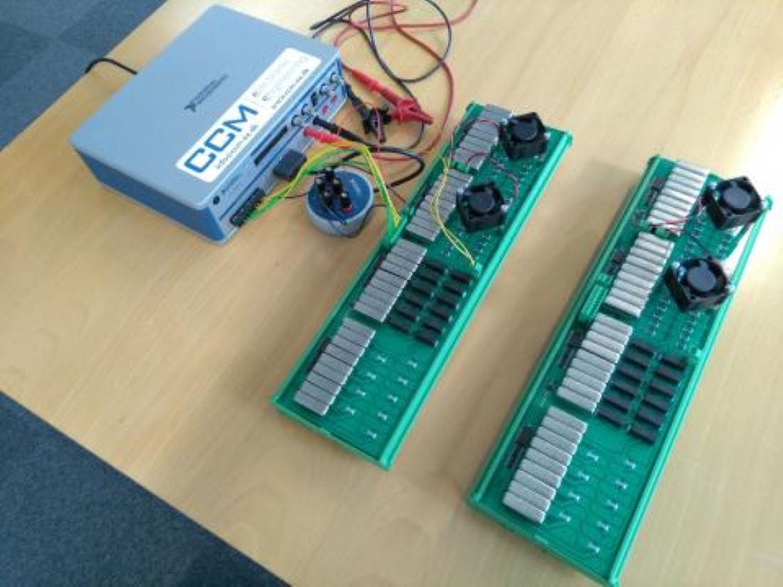 Vores speciale er at udvikle tilpasset elektronik. Hvis du har brug for en variant af dette produkt eller gerne vil have det produkt integreret i andre enheder, så kontakt os.