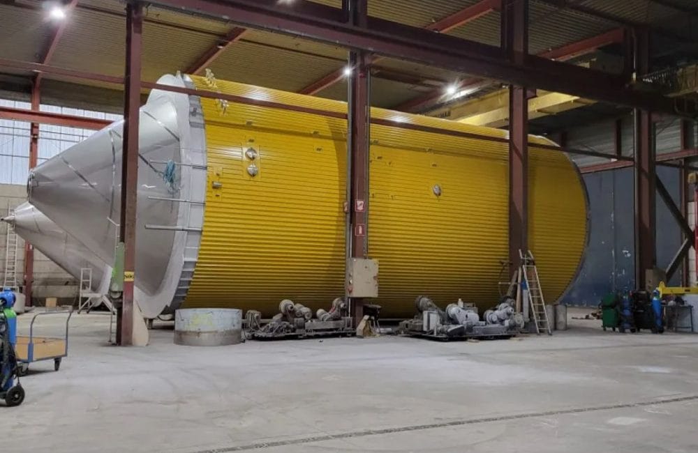 Hos Kramer Industri A/S specialiserer vi os i, at levere effektive isoleringsløsninger til alle typer af tanke.