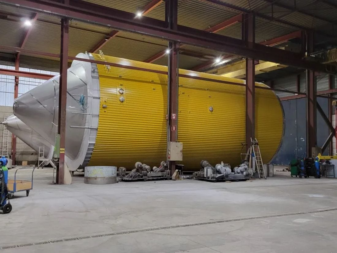 Hos Kramer Industri A/S specialiserer vi os i, at levere effektive isoleringsløsninger til alle typer af tanke.
