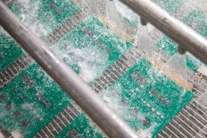 Høj driftssikkerhed begynder med rene printkort – oplev Kyzen hos HIN A/S på DALO Industry Days