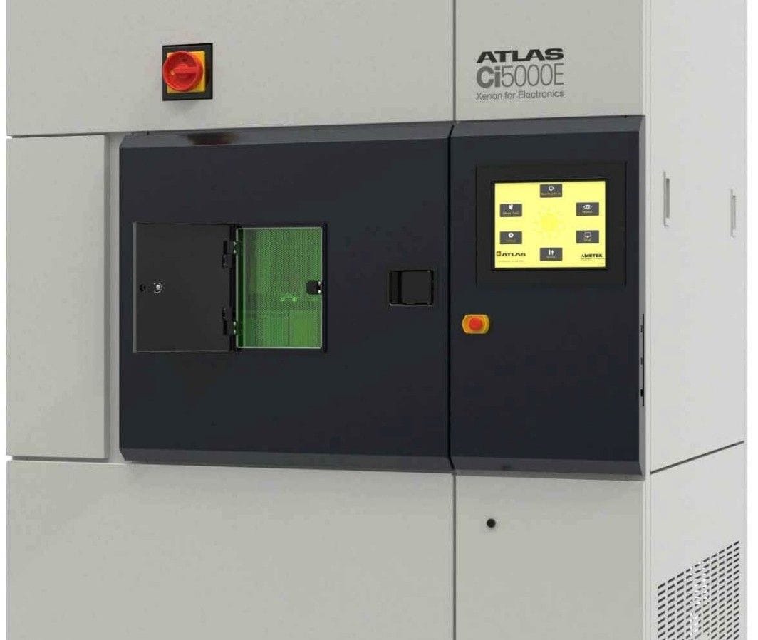 Muliggør realistisk test af elektroniske produkter, mens de er i drift