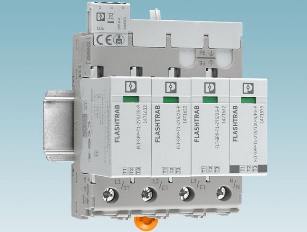 Kombineret lynstrøms- og transientafleder tilbyder beskyttelse for installationer og systemer: kraftig, sikker og kompakt.