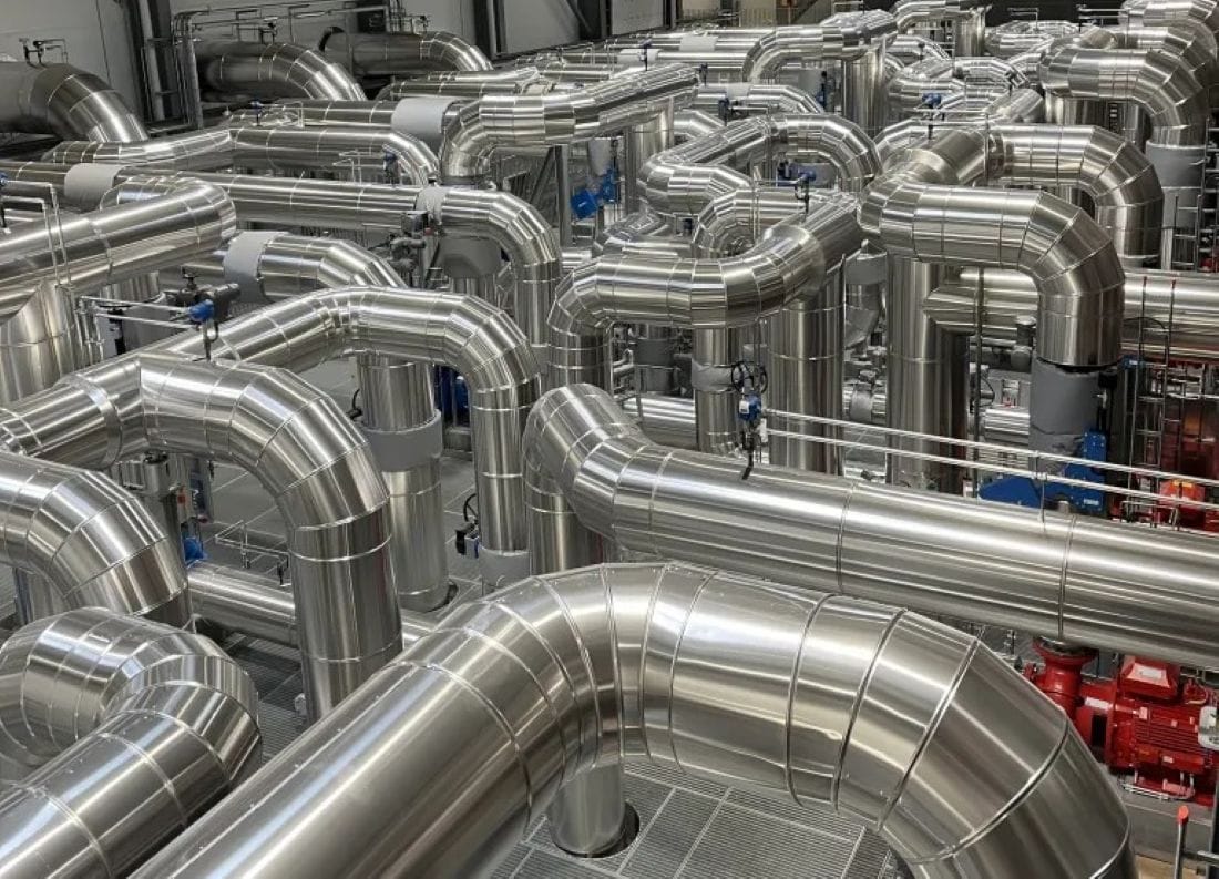 Hos Kramer Industri A/S specialiserer vi os i teknisk isolering til alle type af industrielle anlæg og leverer skræddersyede løsninger, der kan reducerer energiforbruget, mindske varmetab og skabe et mere bæredygtigt miljø.