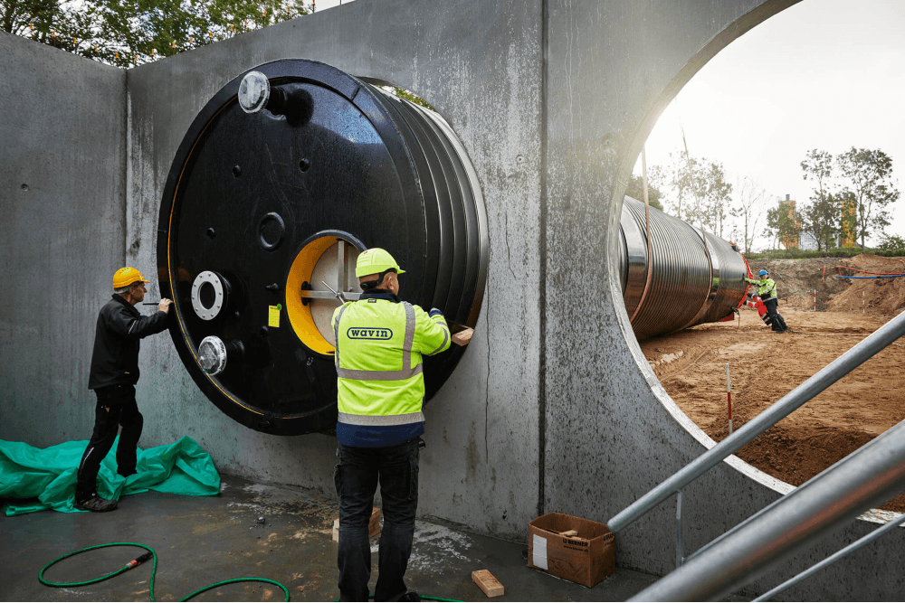Drikkevandstanke i PE-materiale til installation i jorden er et alternativ til de traditionelle drikkevandstanke i beton. 