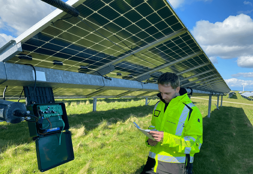 Hvad koster en serviceaftale til solceller og batterier? Prøv ny beregner